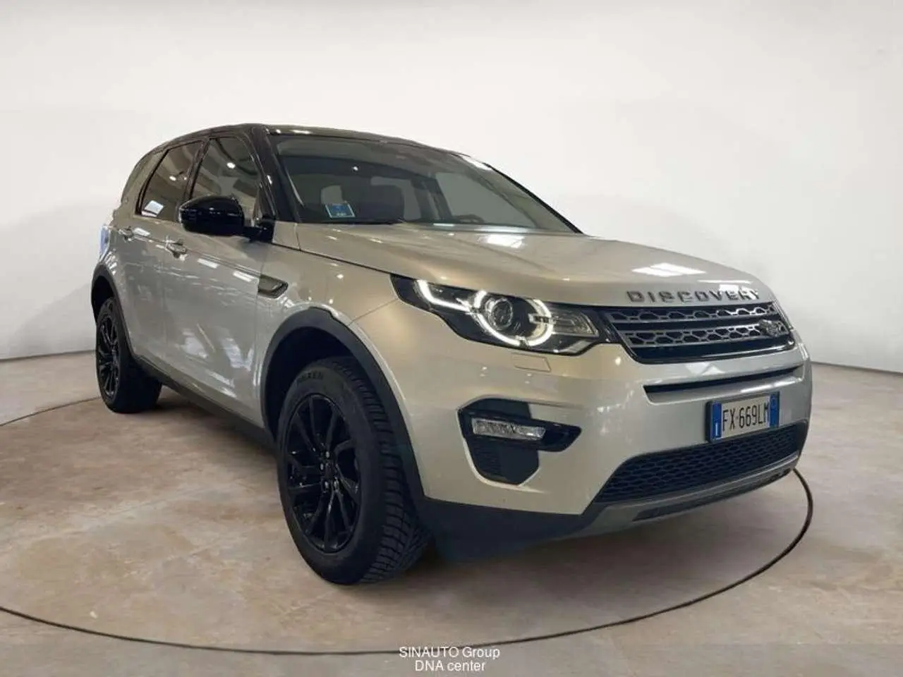 Photo 1 : Land Rover Discovery 2019 Diesel