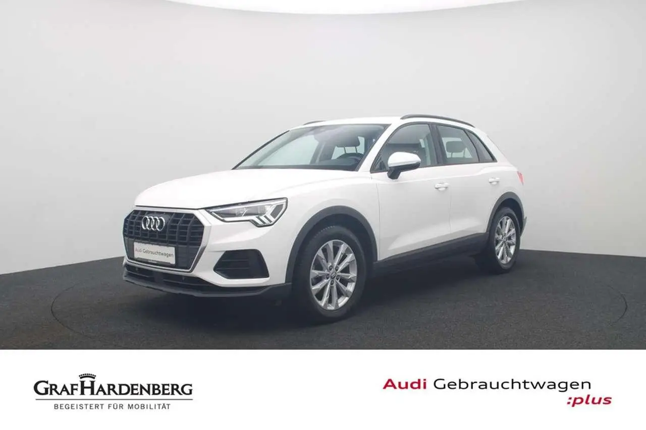 Photo 1 : Audi Q3 2020 Petrol