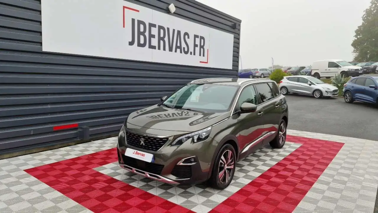 Photo 1 : Peugeot 5008 2020 Diesel