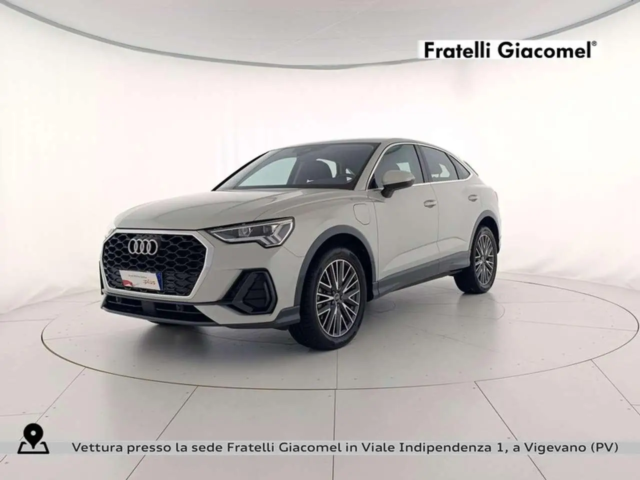 Photo 1 : Audi Q3 2023 Others