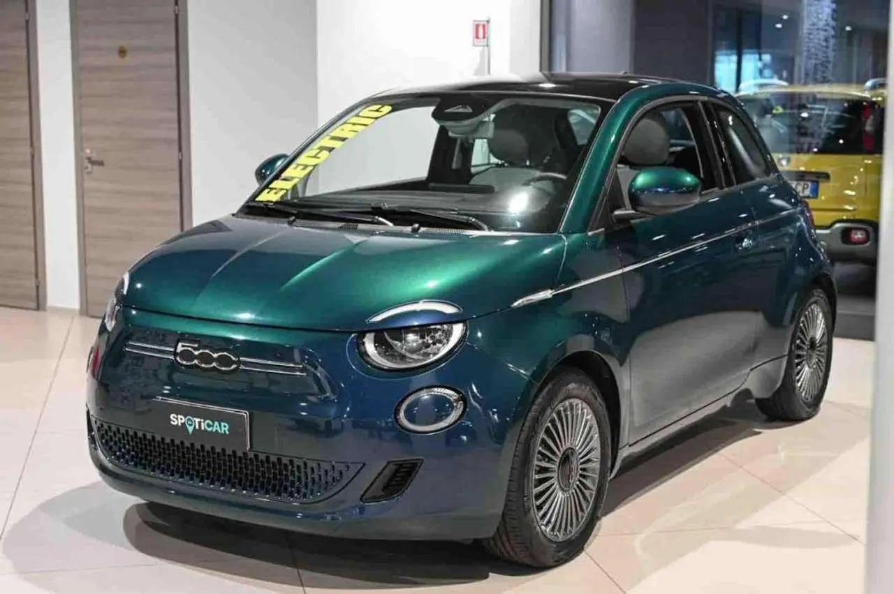 Photo 1 : Fiat 500 2021 Électrique