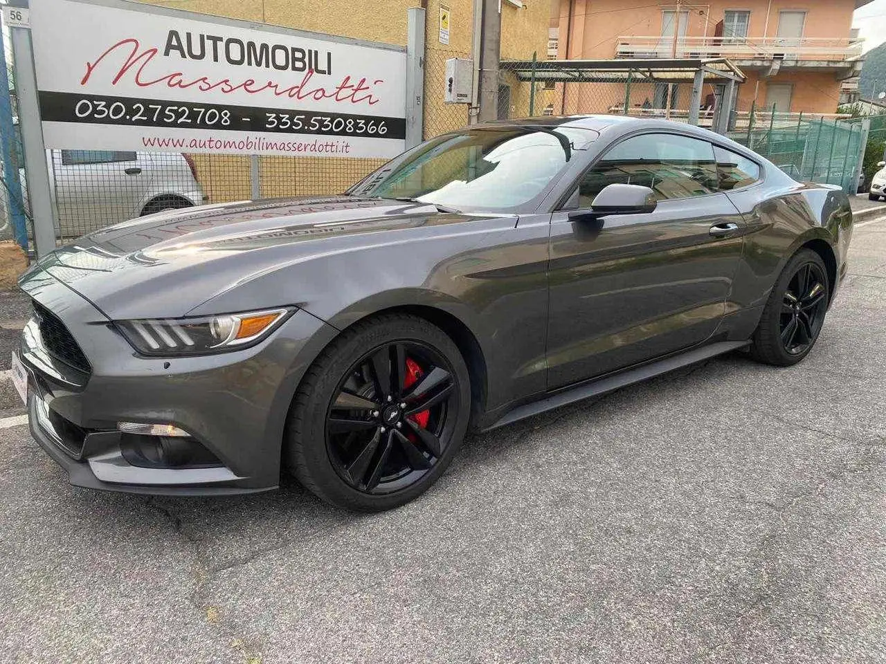 Photo 1 : Ford Mustang 2015 Petrol