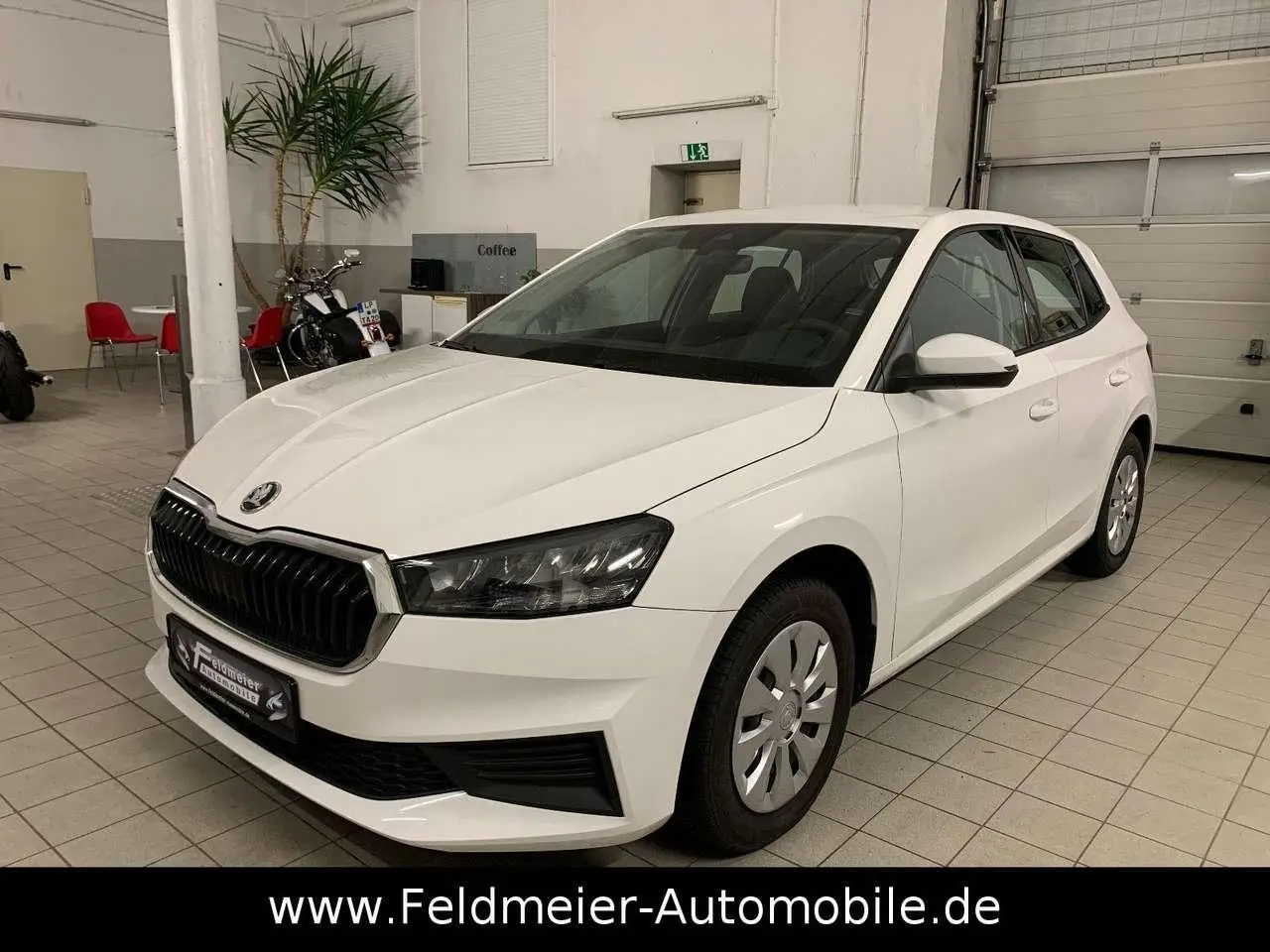 Photo 1 : Skoda Fabia 2023 Petrol