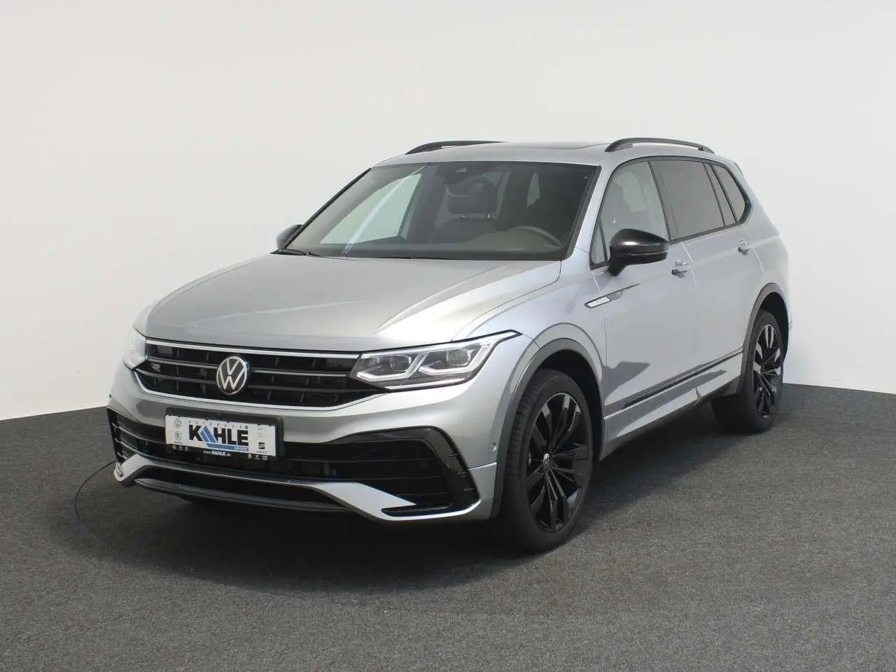 Photo 1 : Volkswagen Tiguan 2024 Essence