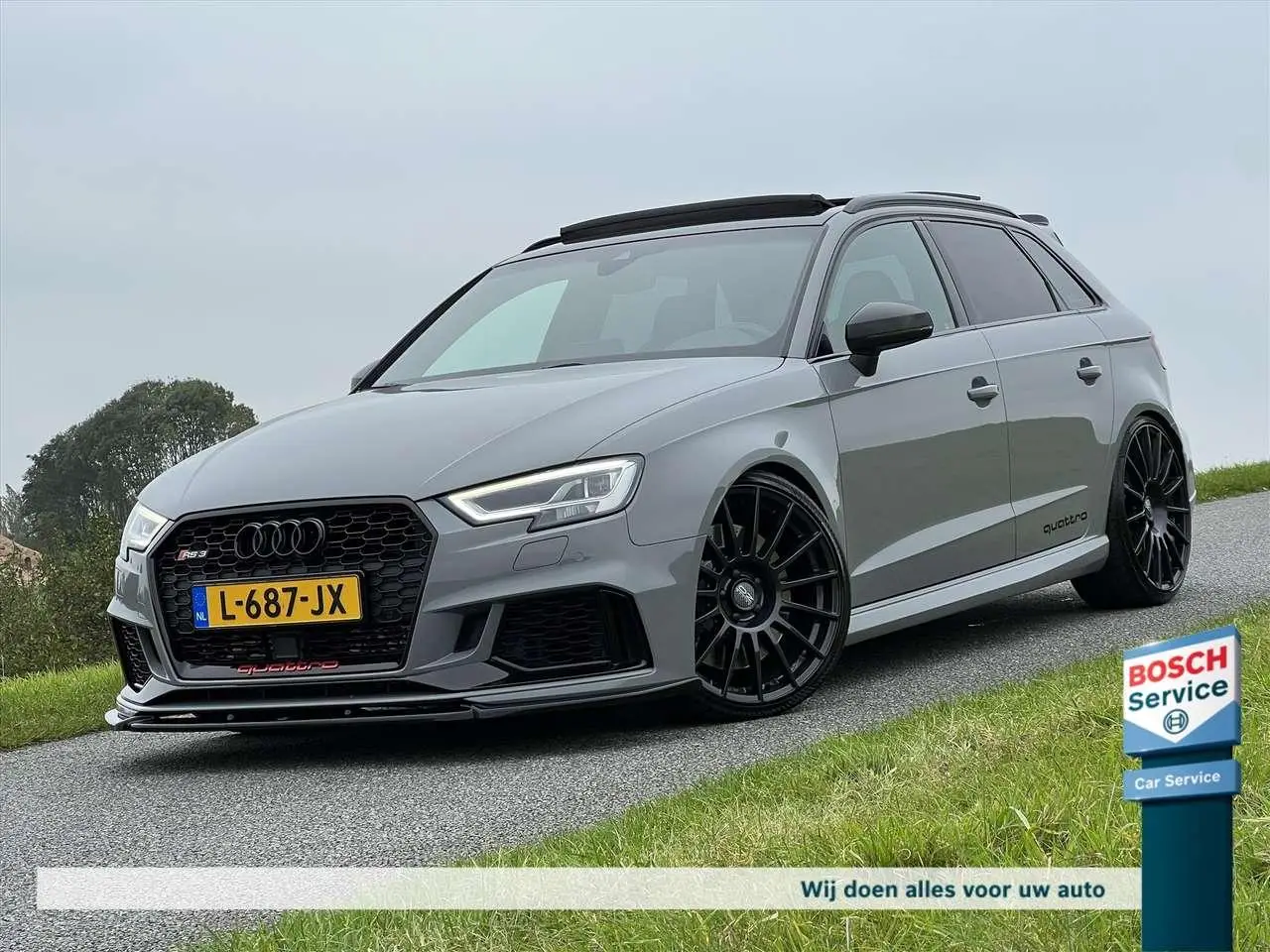 Photo 1 : Audi Rs3 2018 Essence