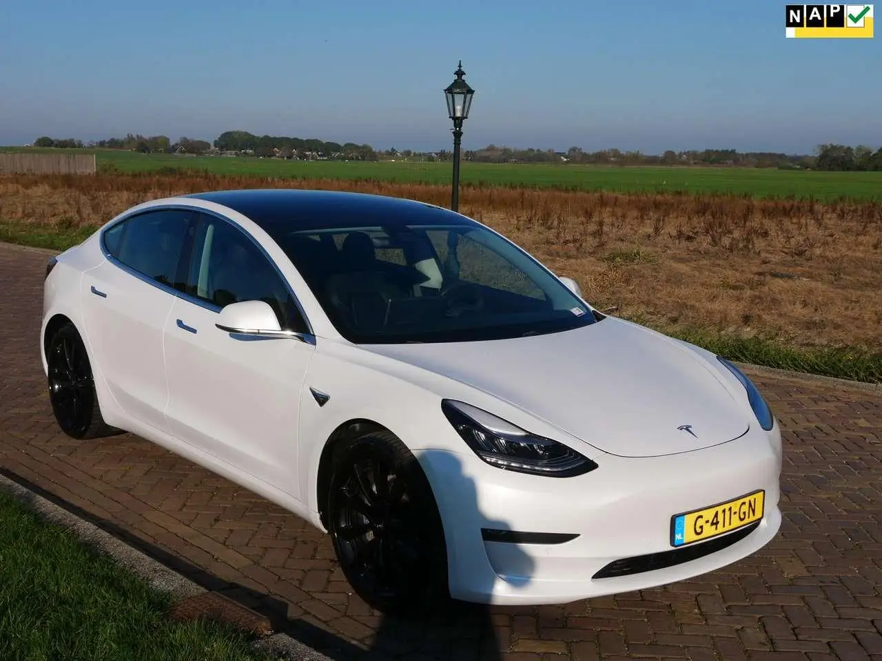 Photo 1 : Tesla Model 3 2019 Électrique