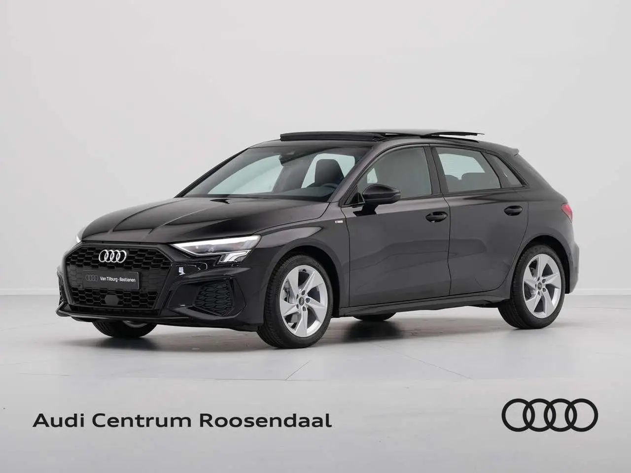 Photo 1 : Audi A3 2024 Essence