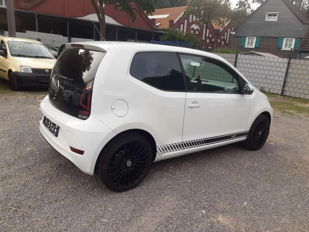 Photo 1 : Volkswagen Up! 2022 Petrol