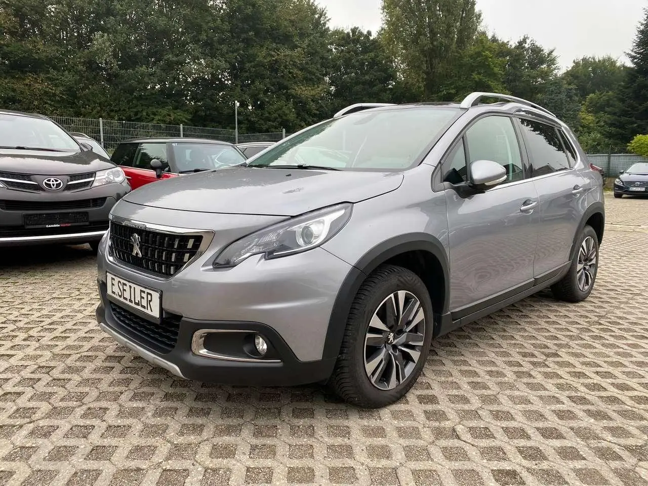 Photo 1 : Peugeot 2008 2017 Essence