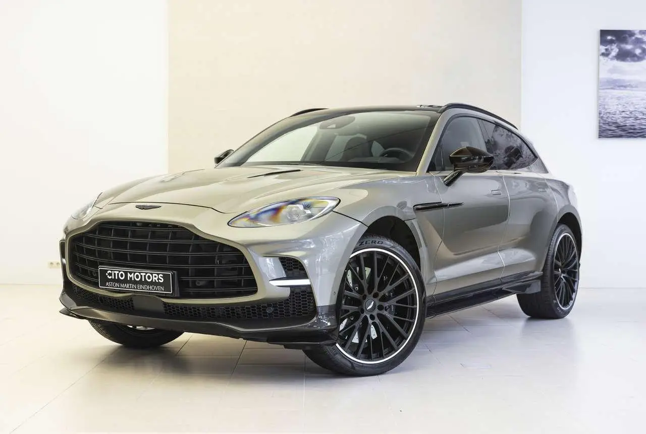 Photo 1 : Aston Martin Dbx 2023 Petrol