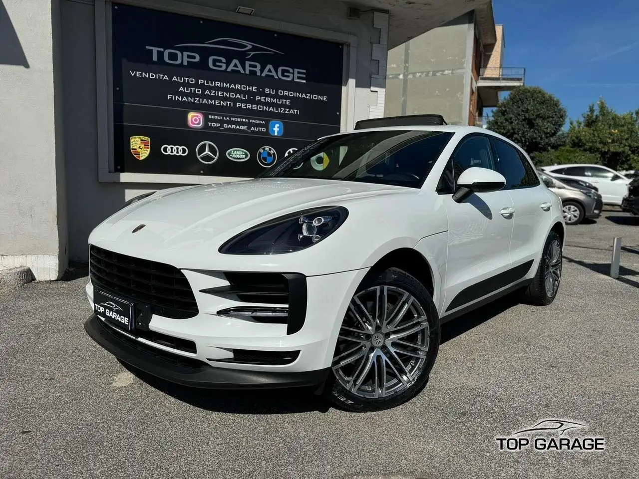 Photo 1 : Porsche Macan 2019 Essence