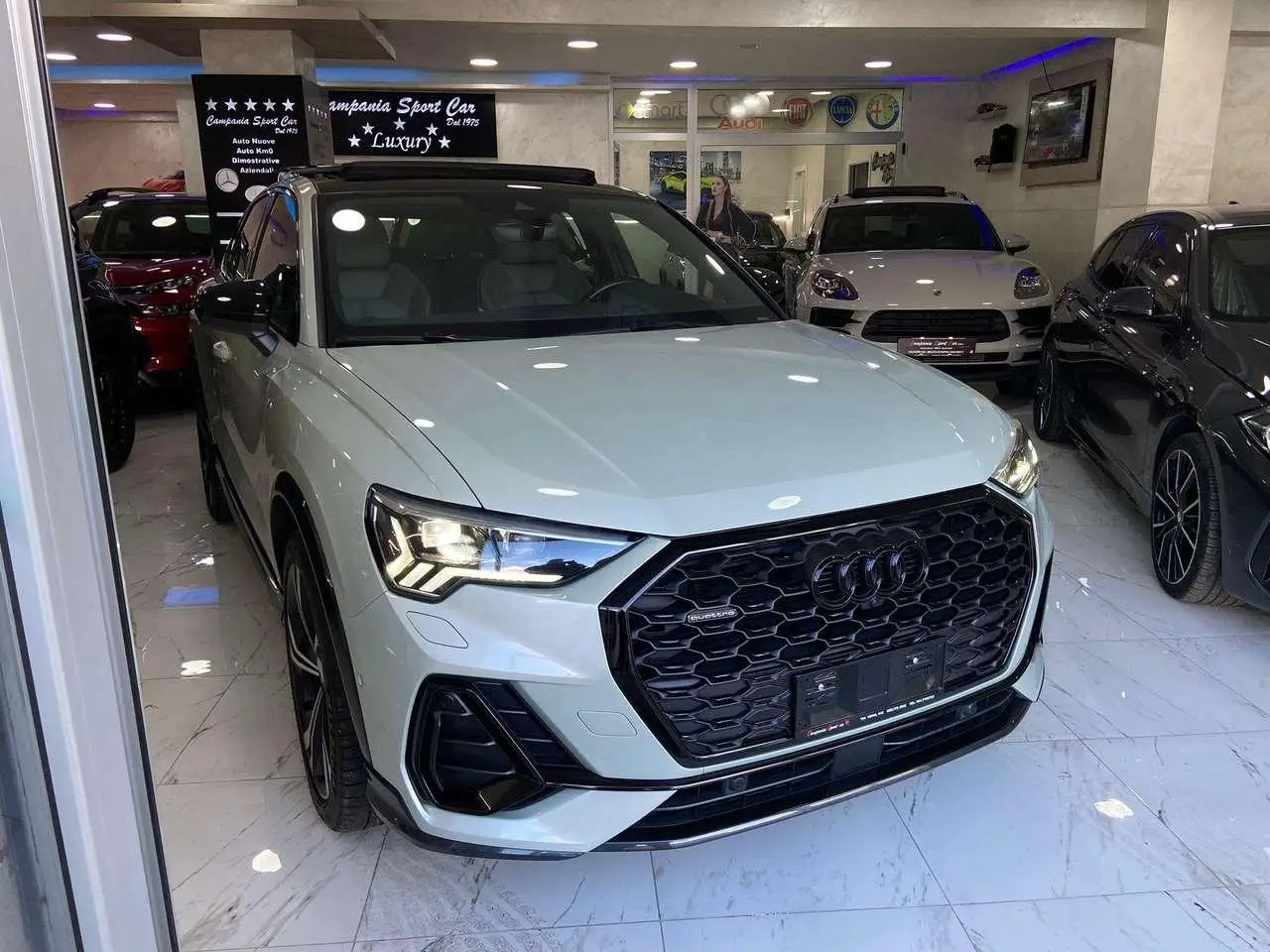 Photo 1 : Audi Q3 2021 Diesel