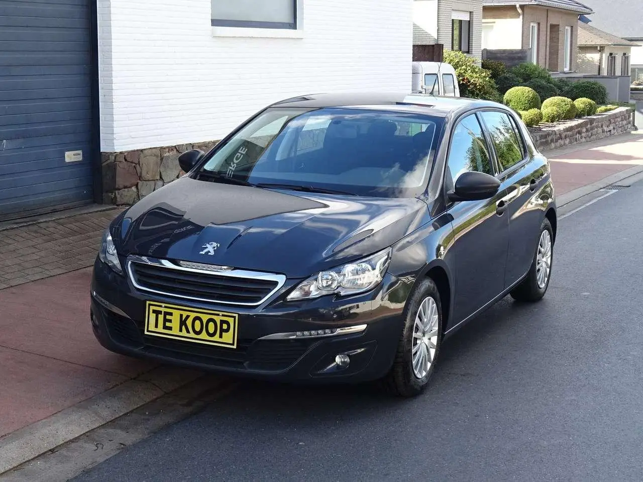 Photo 1 : Peugeot 308 2016 Petrol