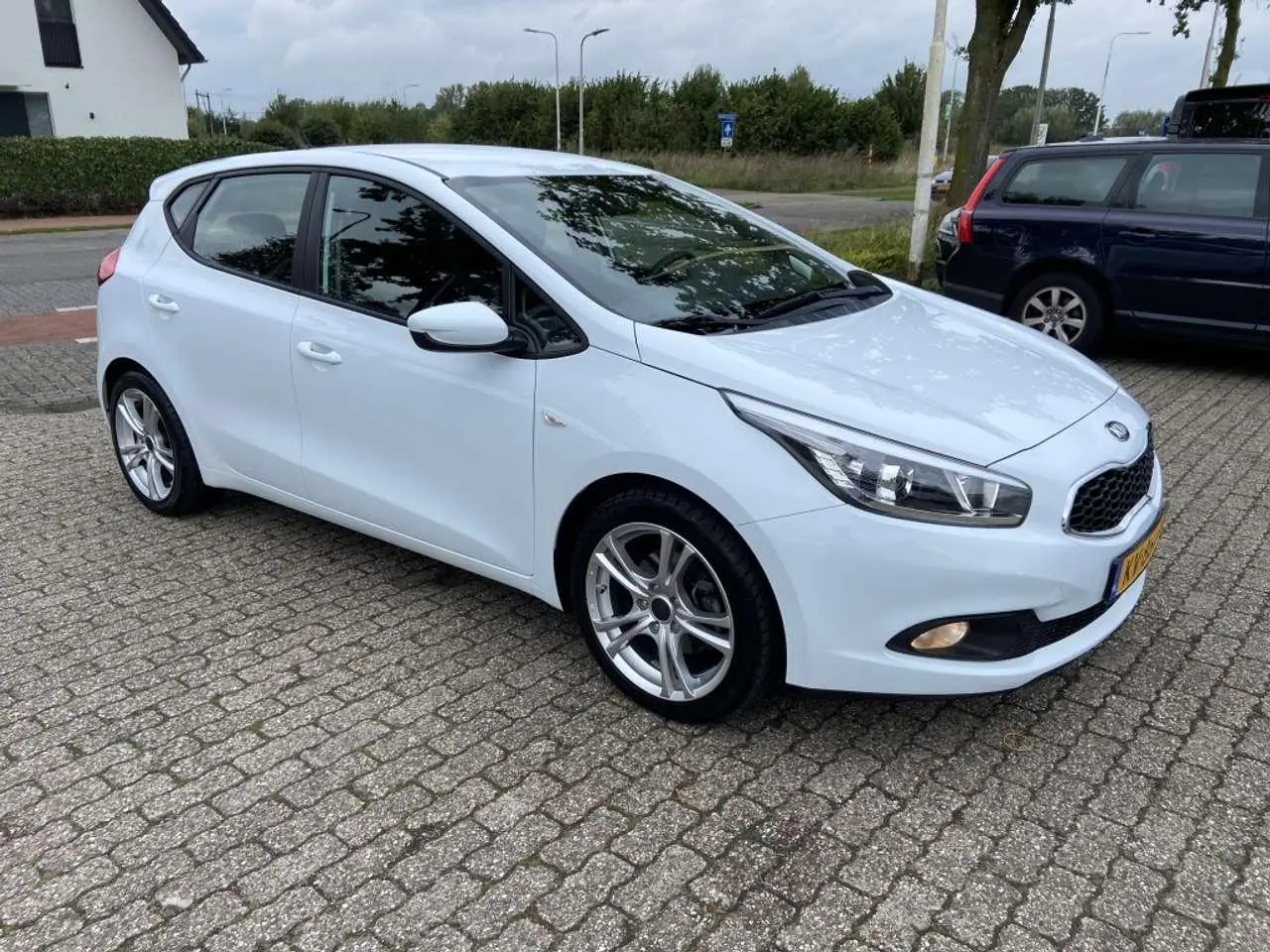 Photo 1 : Kia Ceed 2015 Petrol