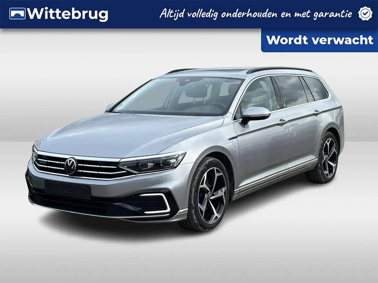 Photo 1 : Volkswagen Passat 2021 Hybride