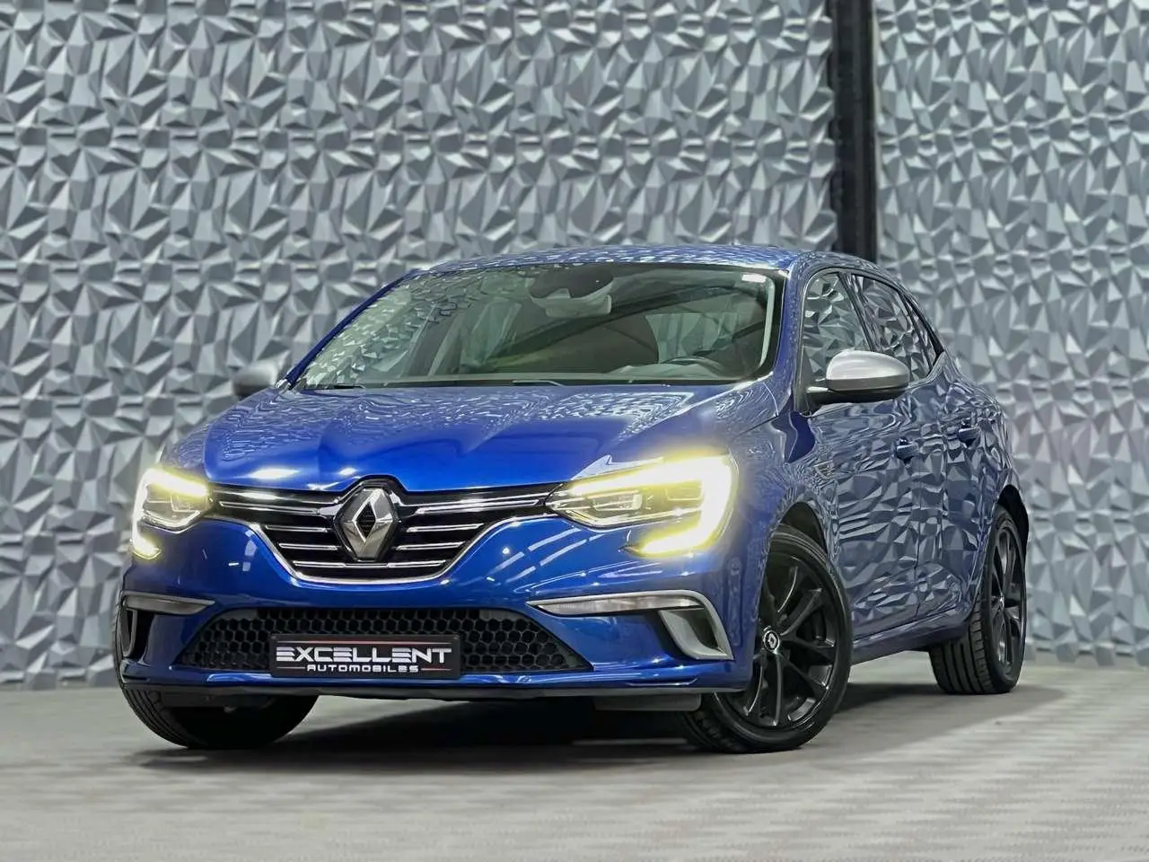 Photo 1 : Renault Megane 2018 Petrol