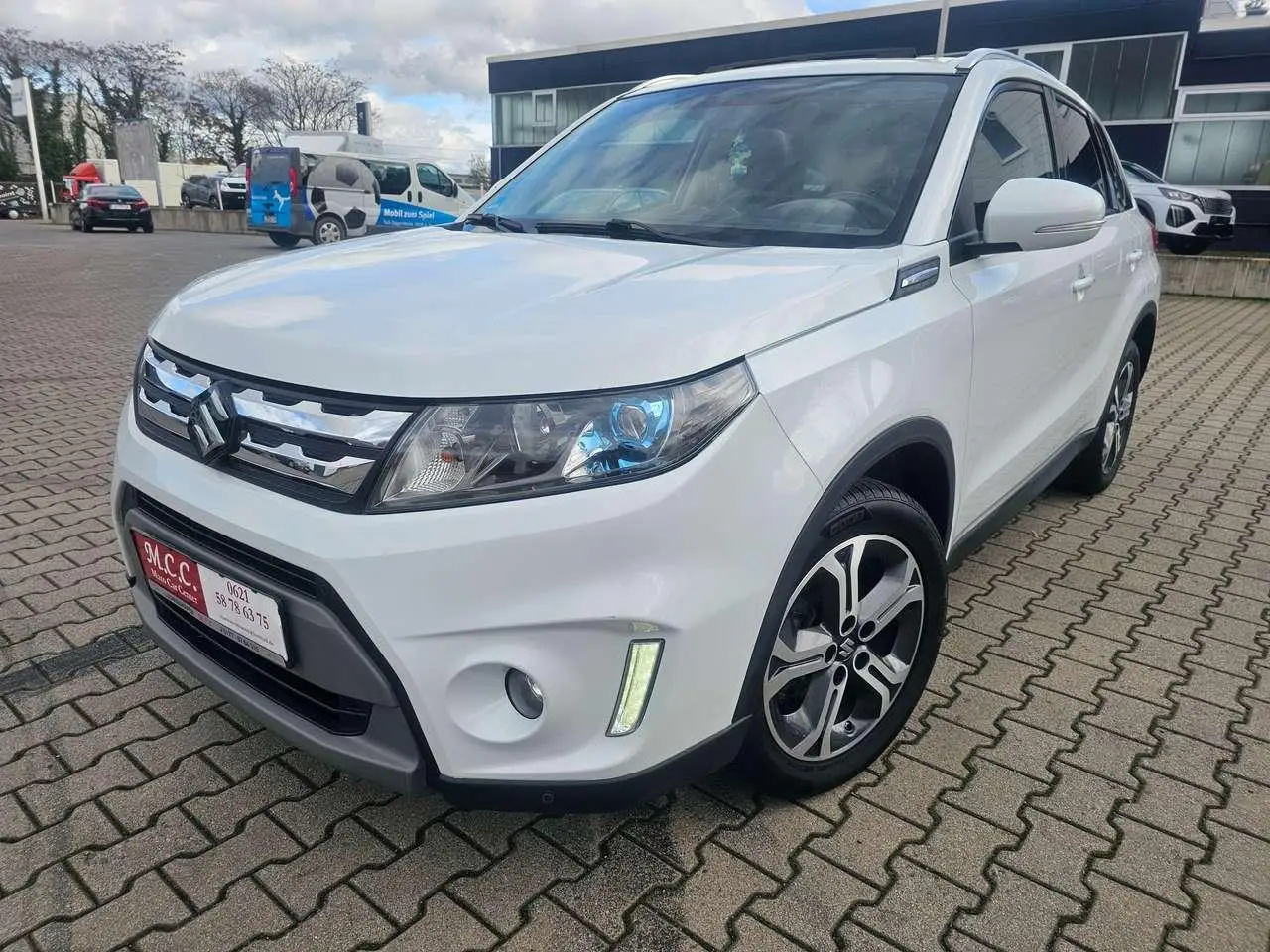 Photo 1 : Suzuki Vitara 2016 Petrol