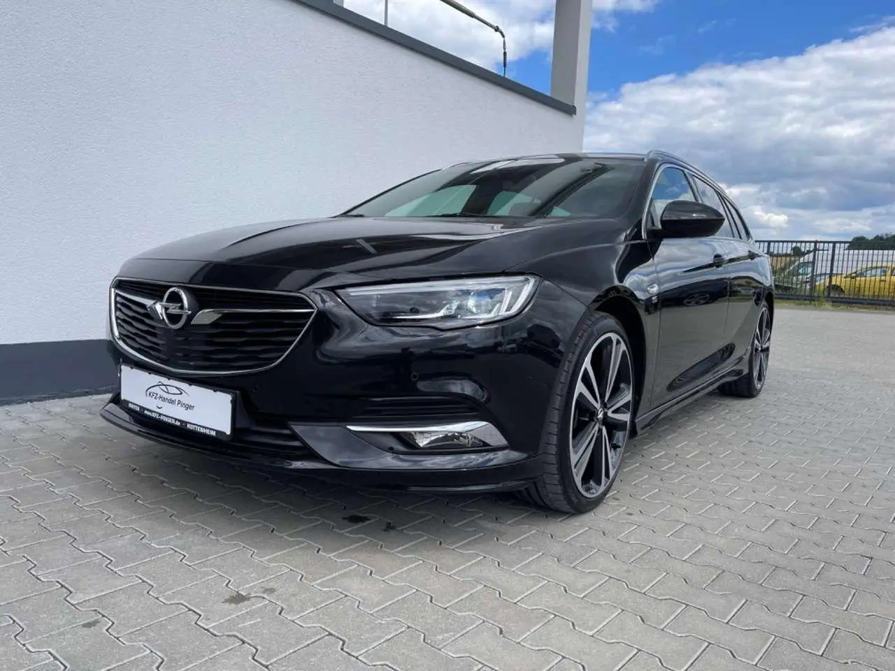 Photo 1 : Opel Insignia 2019 Petrol