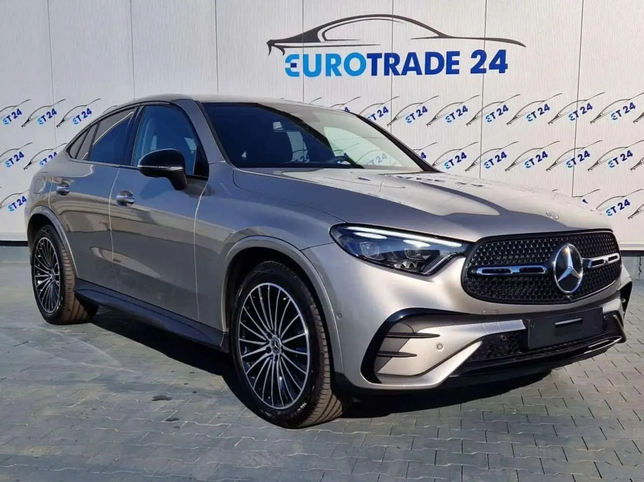 Photo 1 : Mercedes-benz Classe Glc 2024 Petrol