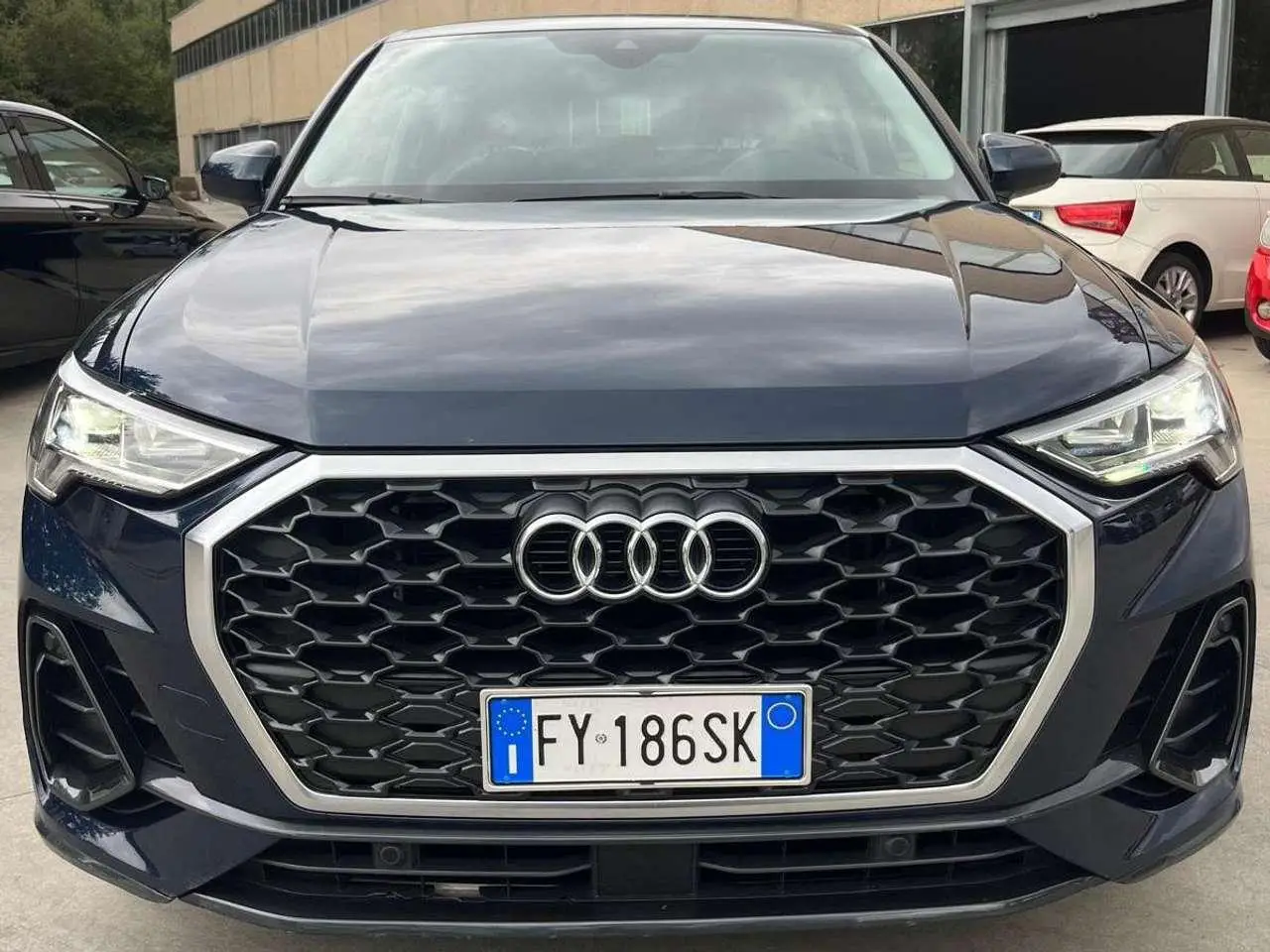 Photo 1 : Audi Q3 2019 Diesel