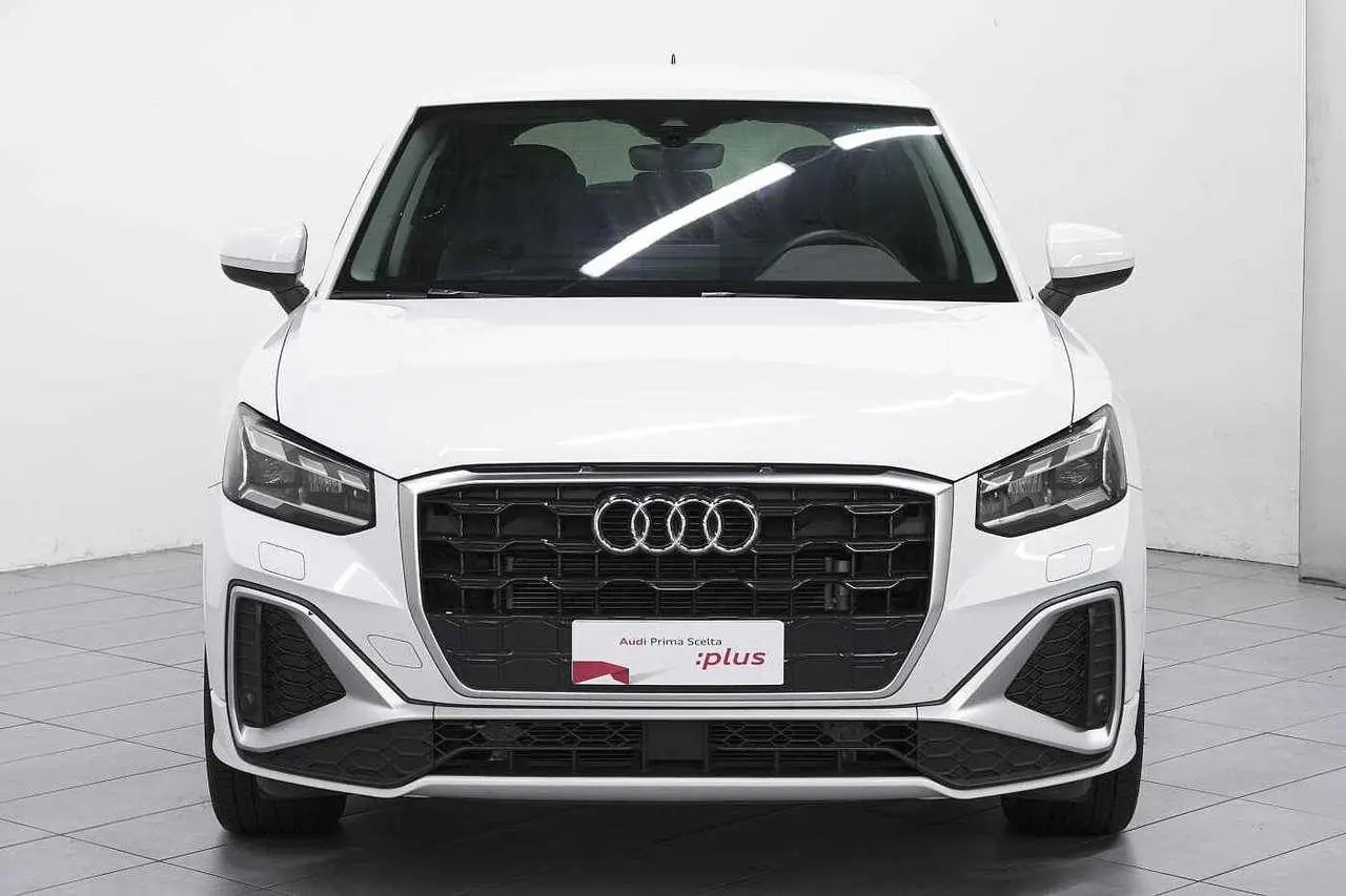 Photo 1 : Audi Q2 2023 Diesel