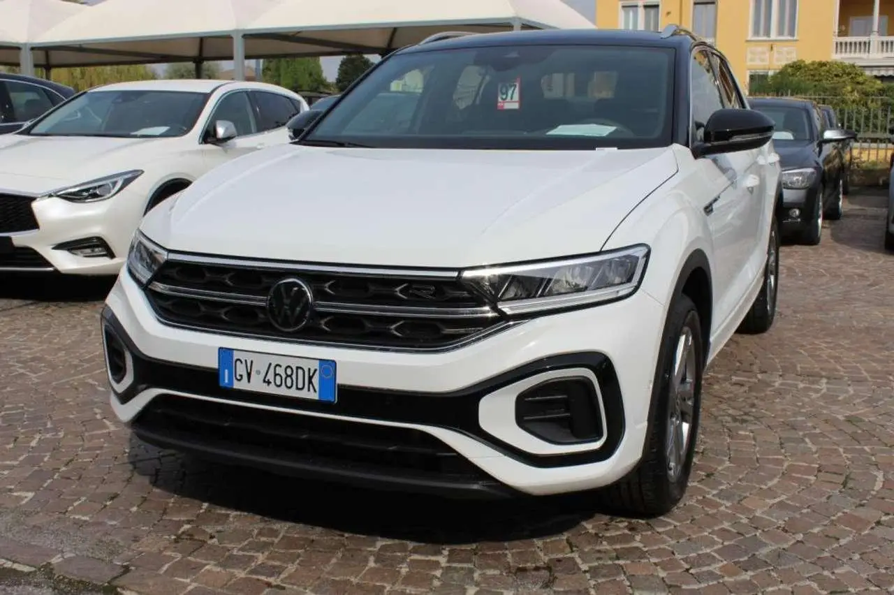 Photo 1 : Volkswagen T-roc 2024 Petrol