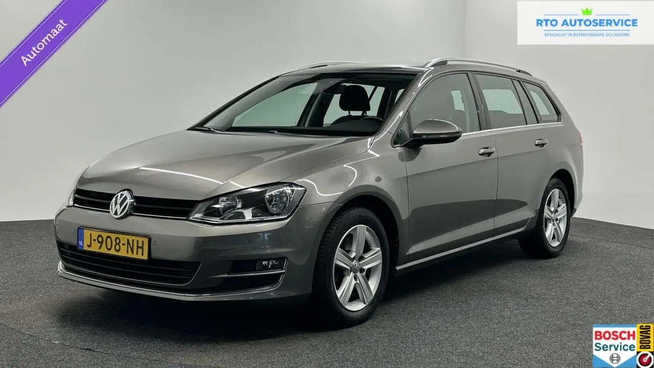 Photo 1 : Volkswagen Golf 2017 Petrol