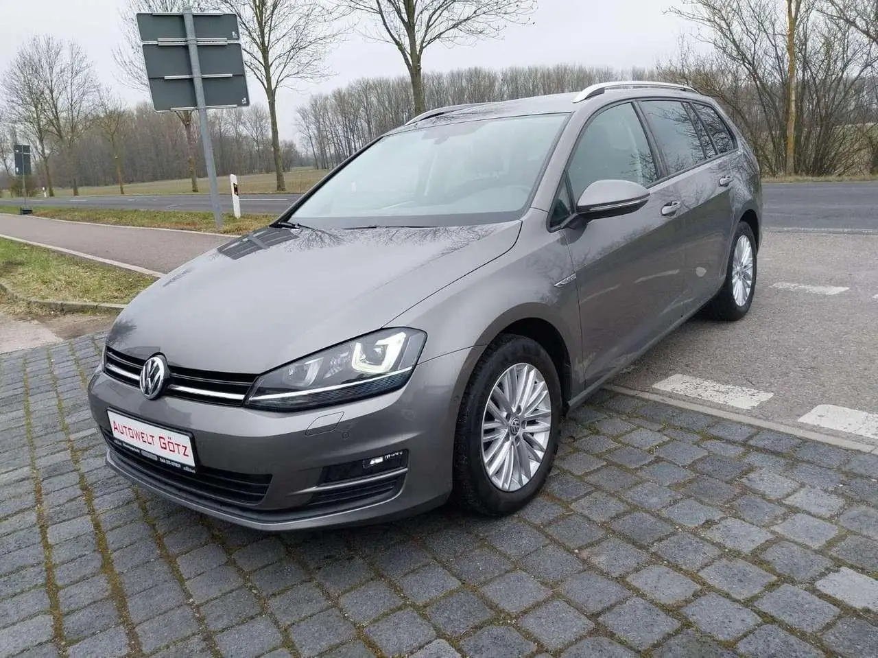 Photo 1 : Volkswagen Golf 2014 Petrol