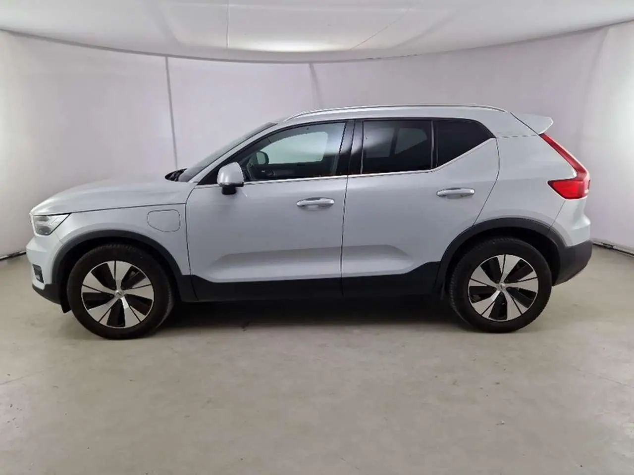 Photo 1 : Volvo Xc40 2021 Hybride