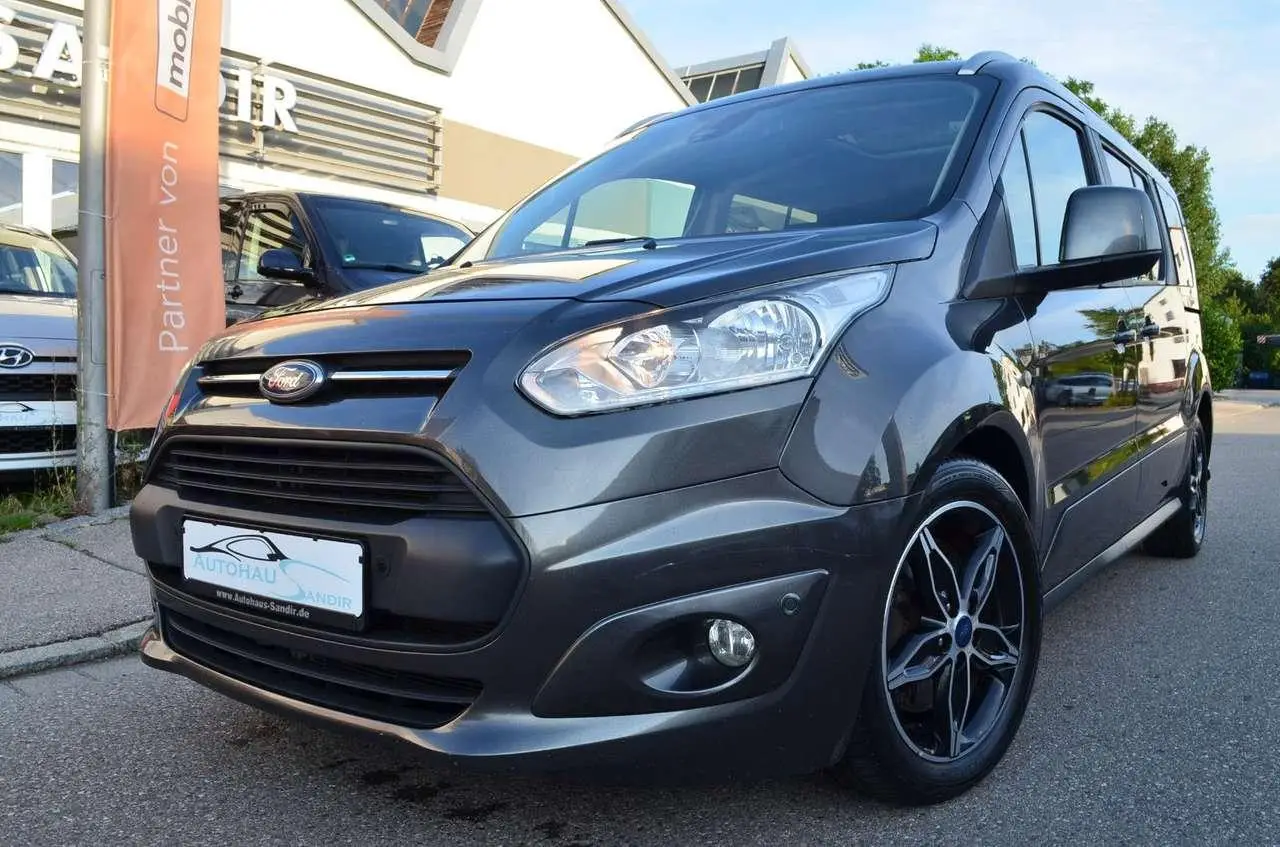 Photo 1 : Ford Grand Tourneo 2018 Diesel