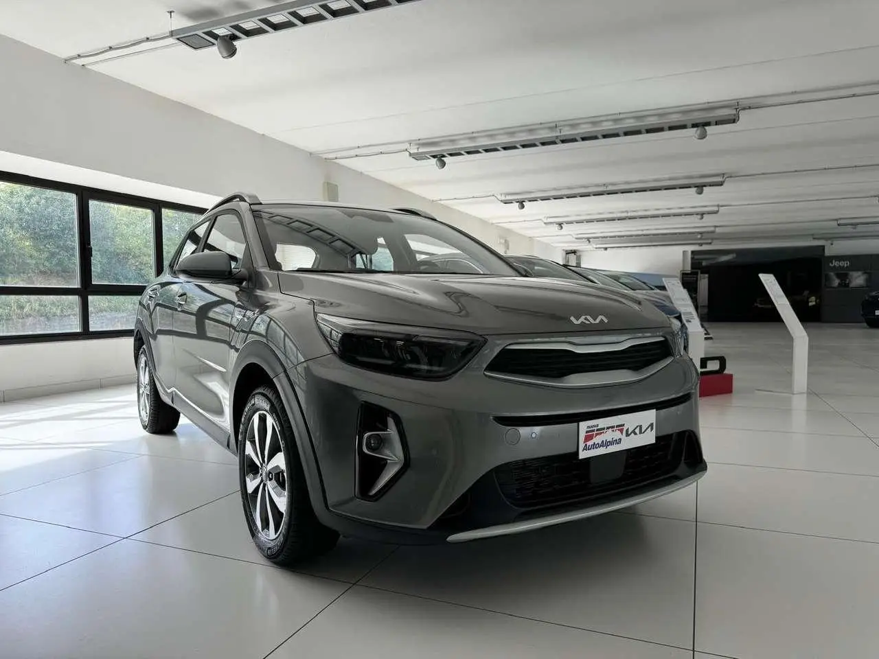 Photo 1 : Kia Stonic 2024 Petrol