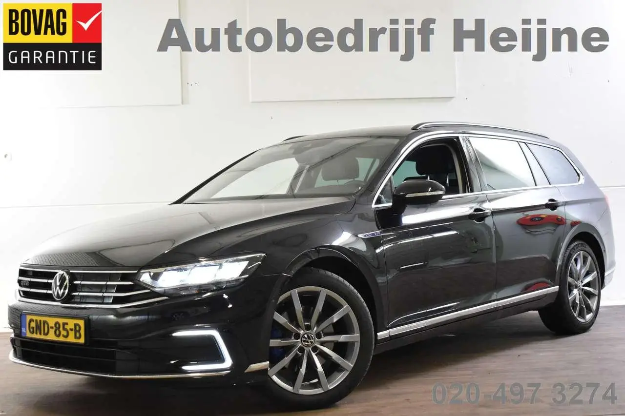 Photo 1 : Volkswagen Passat 2020 Hybride