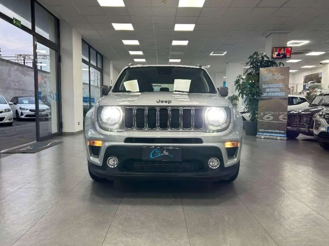 Photo 1 : Jeep Renegade 2019 Diesel