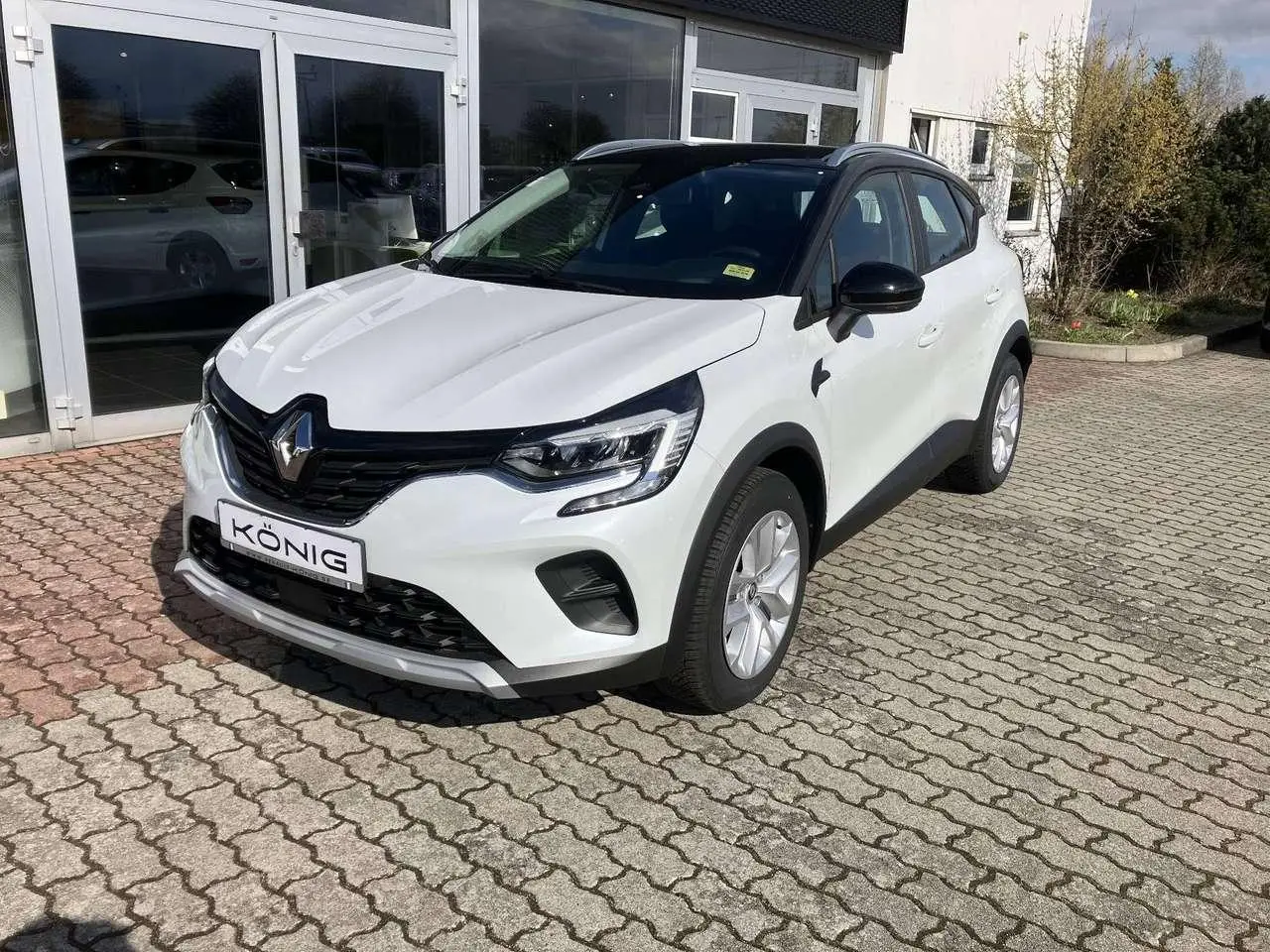 Photo 1 : Renault Captur 2023 Petrol