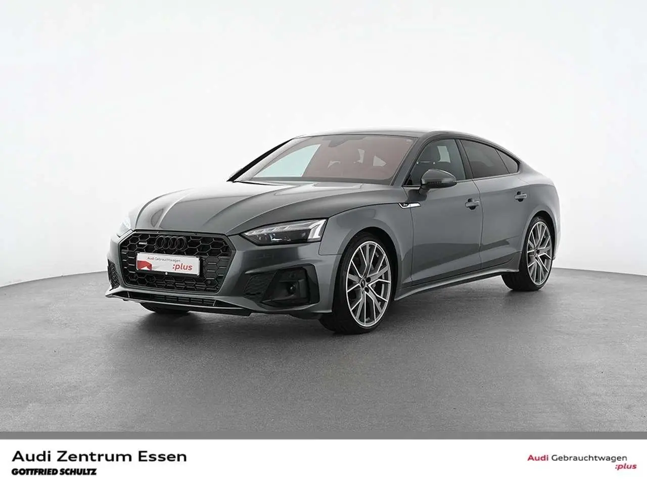 Photo 1 : Audi A5 2023 Essence