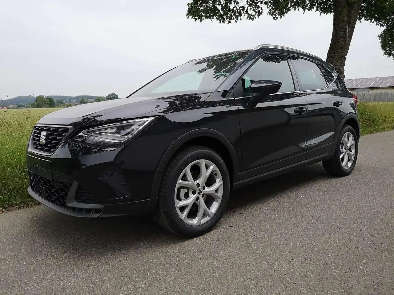 Photo 1 : Seat Arona 2024 Petrol