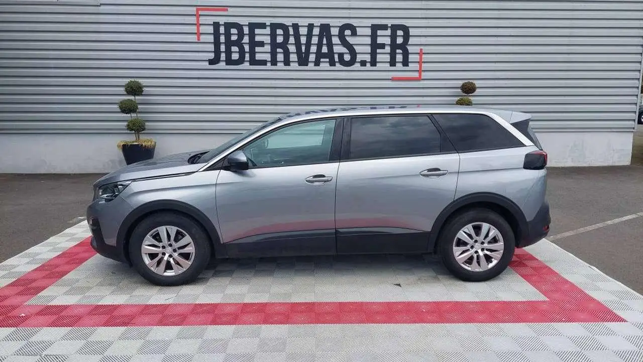 Photo 1 : Peugeot 5008 2020 Diesel