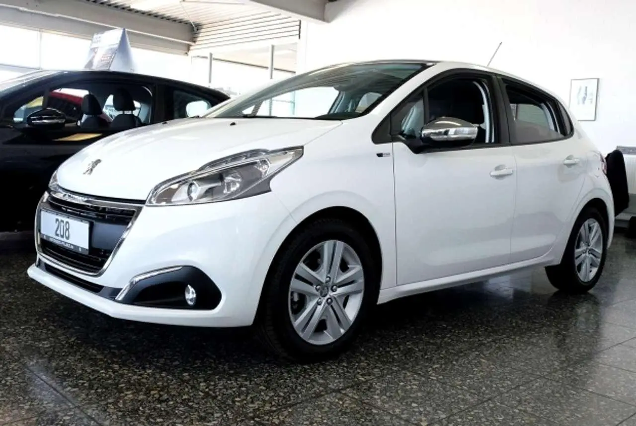 Photo 1 : Peugeot 208 2018 Petrol