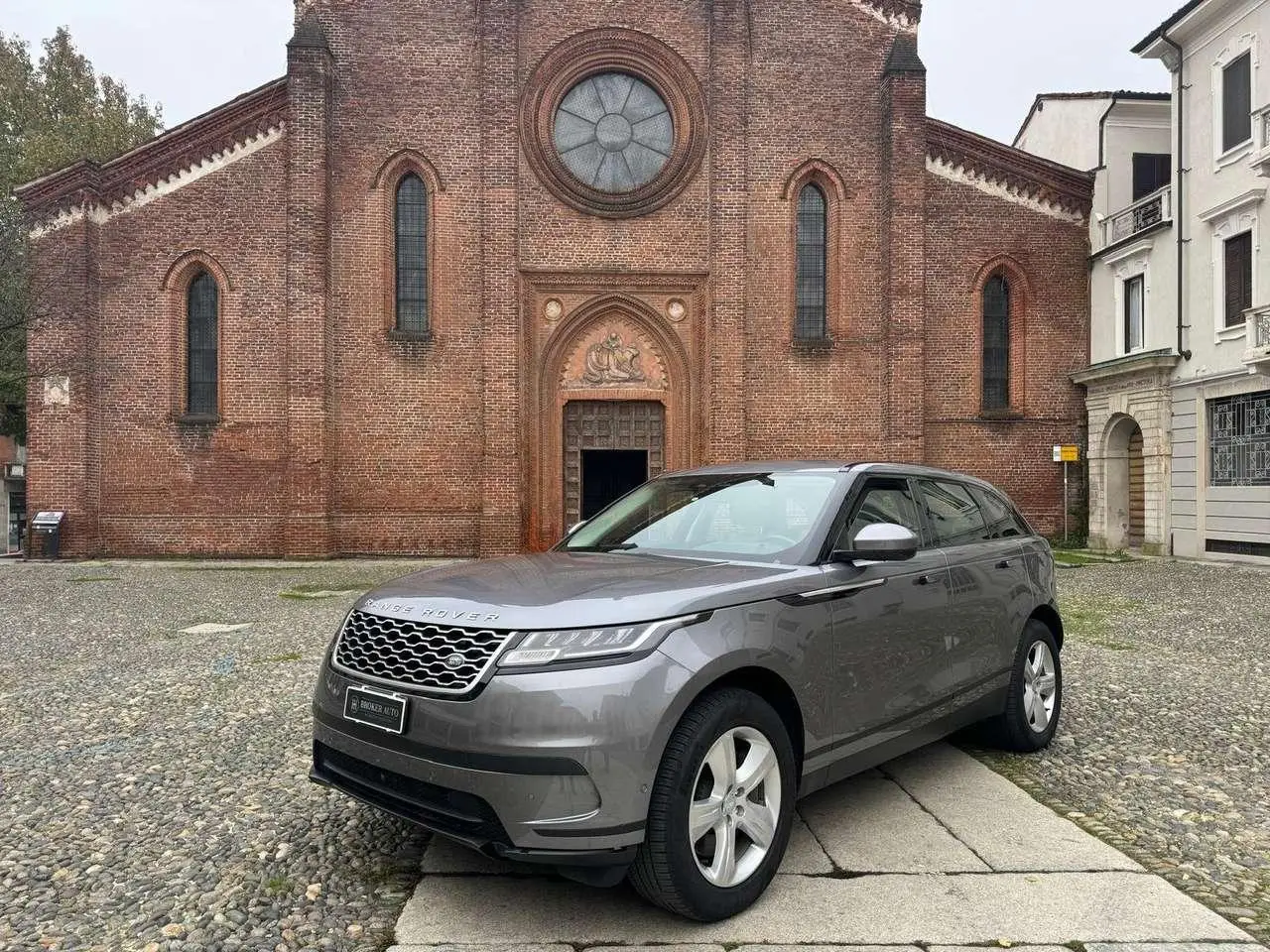 Photo 1 : Land Rover Range Rover Velar 2021 Hybrid