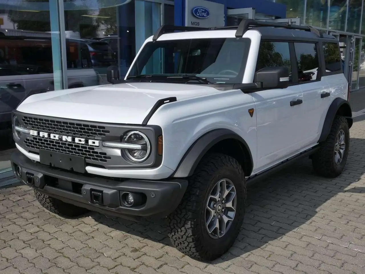 Photo 1 : Ford Bronco 2024 Petrol