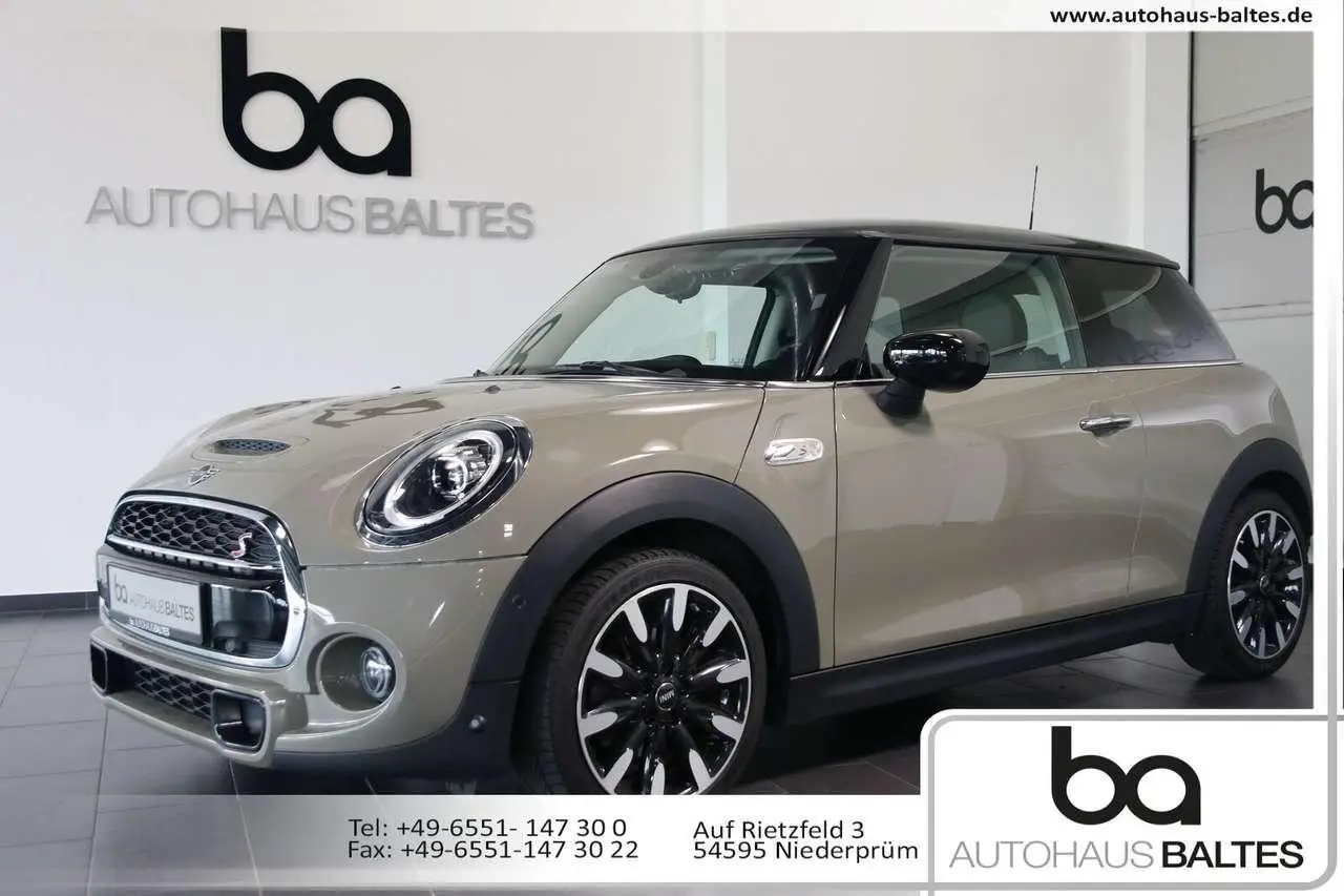 Photo 1 : Mini Cooper 2020 Petrol