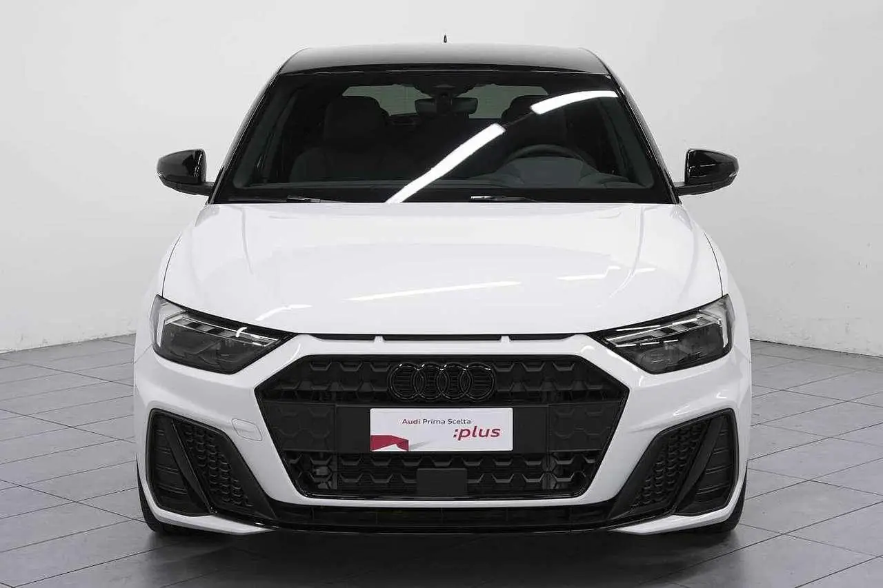 Photo 1 : Audi A1 2023 Petrol