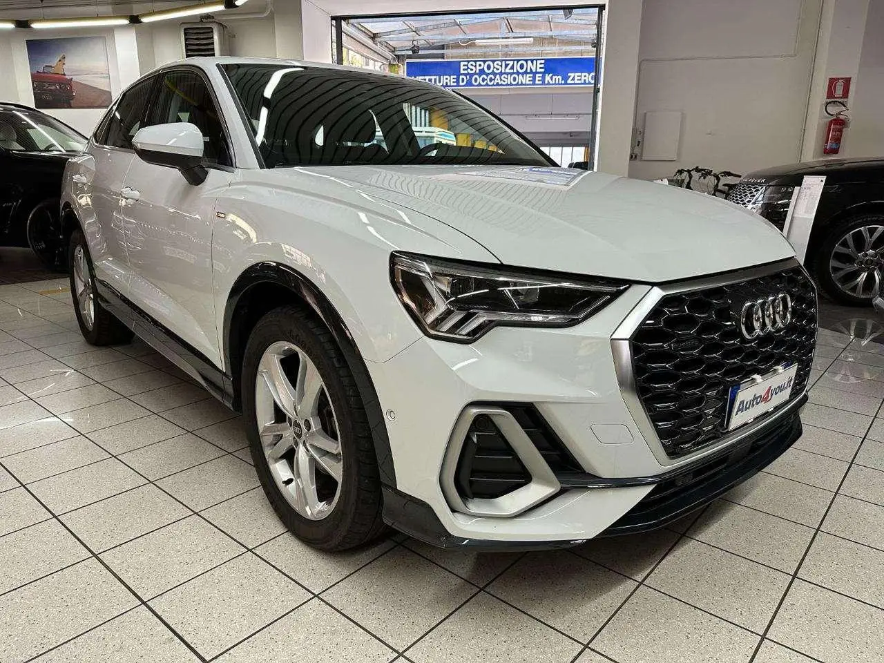 Photo 1 : Audi Q3 2023 Diesel