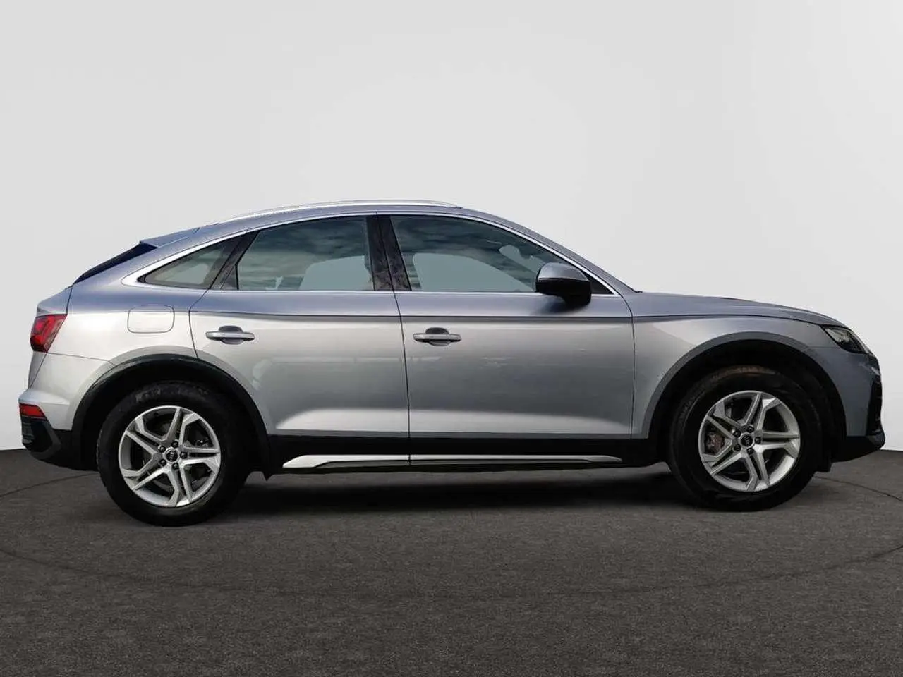 Photo 1 : Audi Q5 2022 Diesel