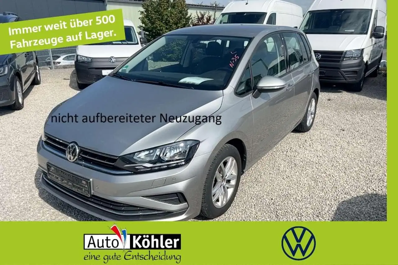 Photo 1 : Volkswagen Golf 2020 Petrol