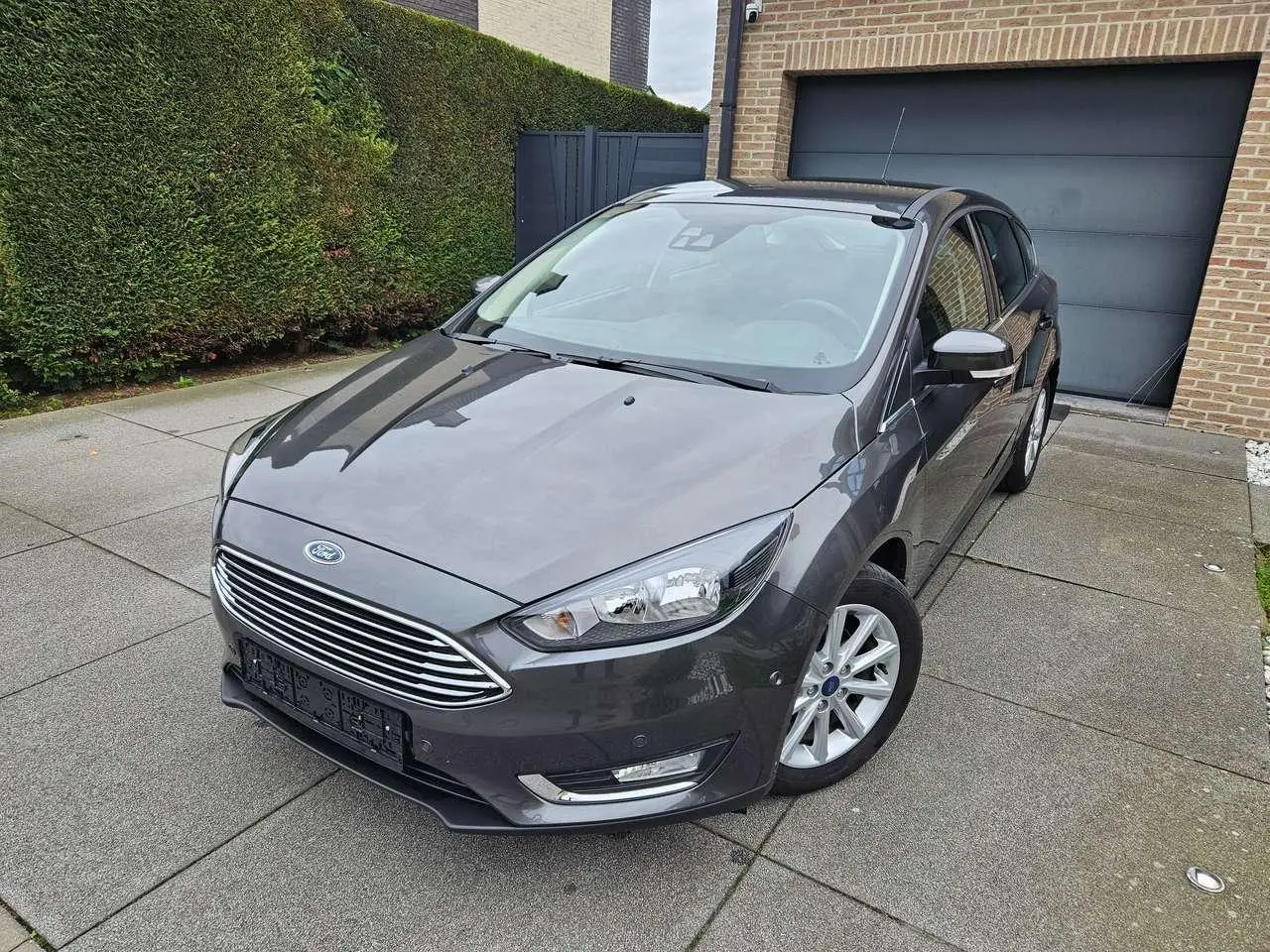 Photo 1 : Ford Focus 2016 Petrol