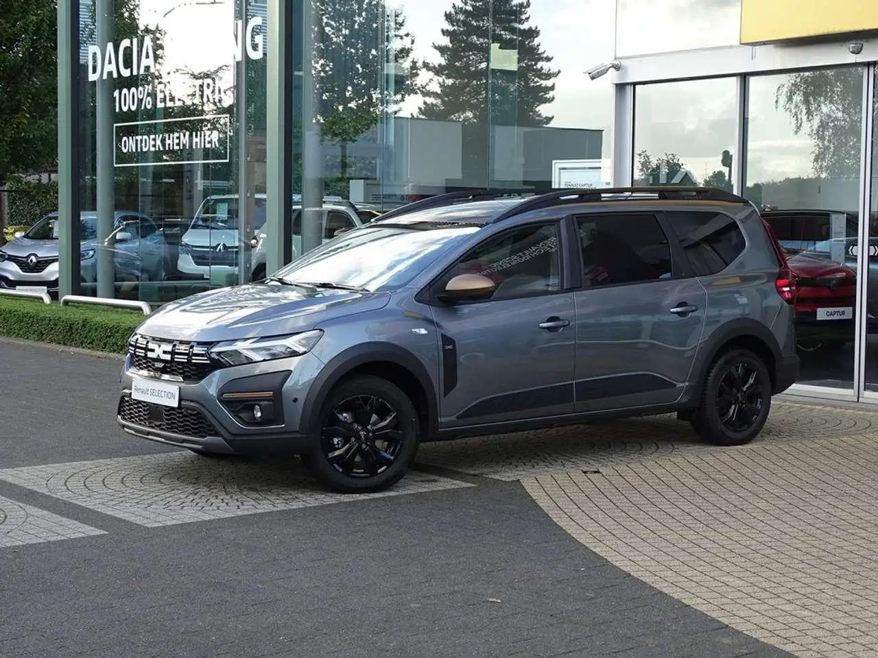 Photo 1 : Dacia Jogger 2024 Hybrid