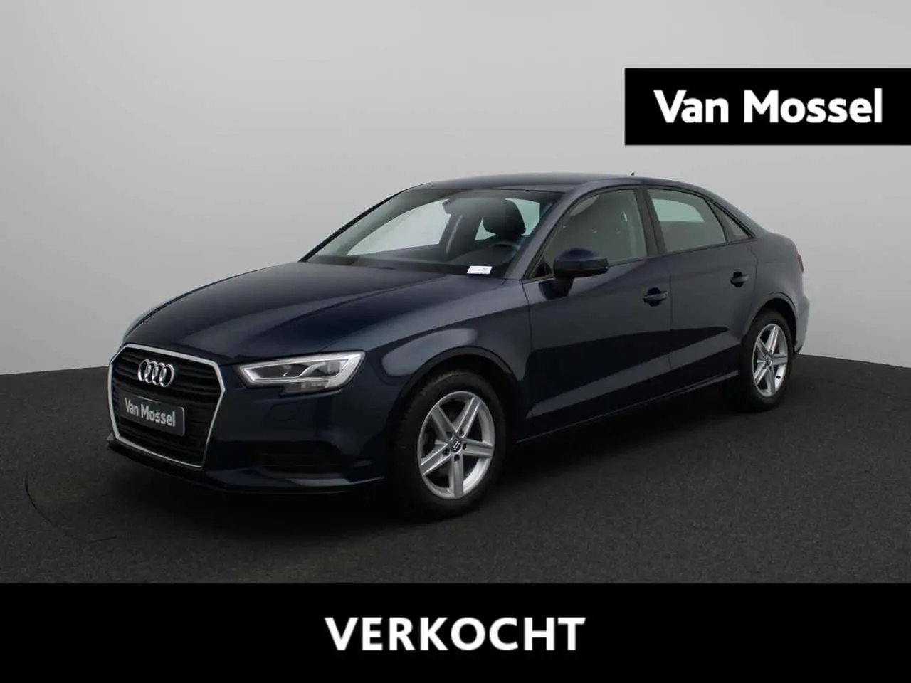 Photo 1 : Audi A3 2019 Petrol