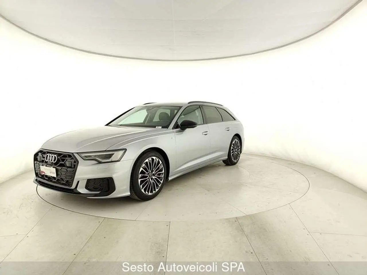 Photo 1 : Audi A6 2024 Hybride