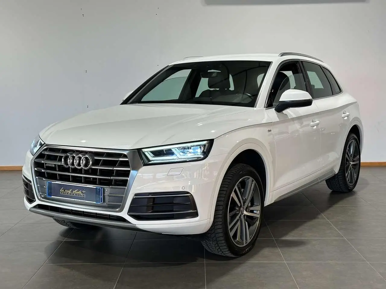 Photo 1 : Audi Q5 2017 Essence